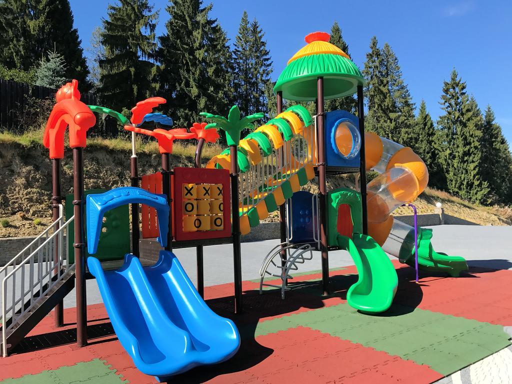 Grand Stasinda Bal Sylwestrowy Animacje Impreza Integracyjna Dwa Posilki Bogaty Bufet Baseny Kregielnia Grota Sauny Squash Silownia Place Zabaw Widoki 1000Mnpm Bukowina Tatrzanska Ngoại thất bức ảnh